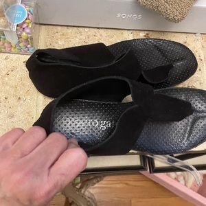 Pedro Garcia black suede shoe flip flops sz 38 8